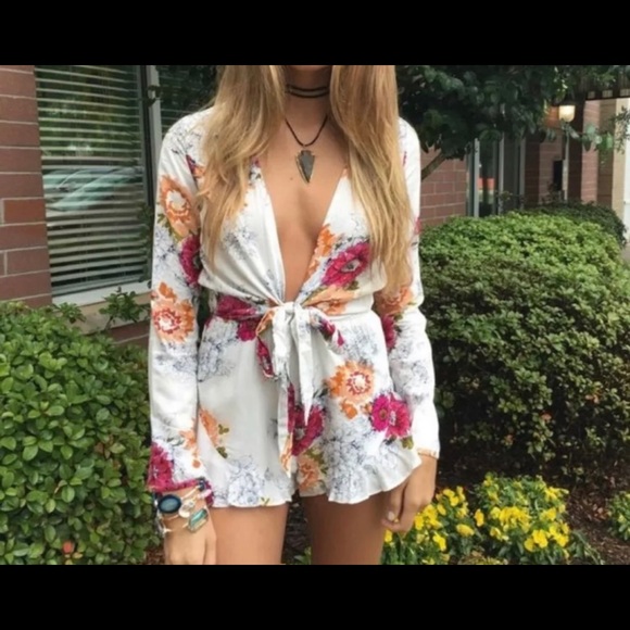 Cotton Candy LA boho floral romper/playsuit - Picture 1 of 5
